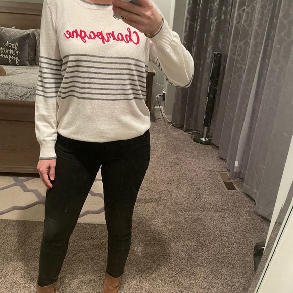 Champagne Sweater - Picture 2 of 6